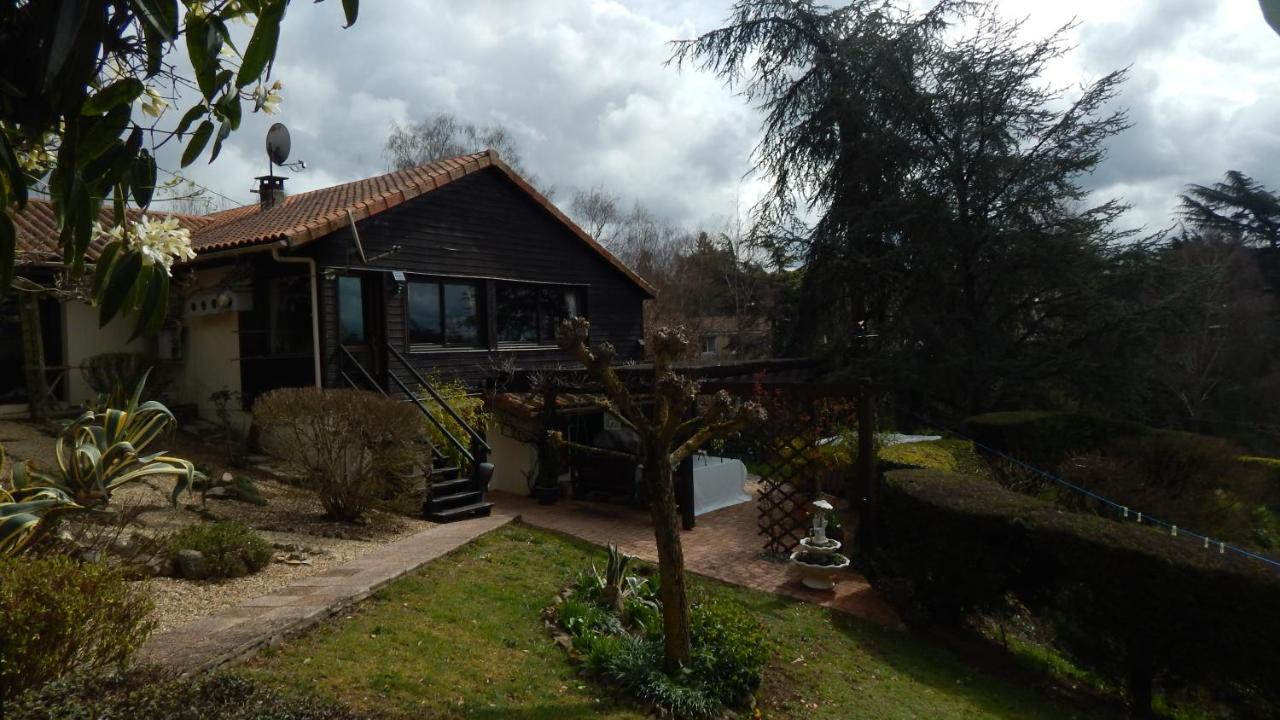 The Petite Chalet Chambre D'Hotes L'Isle-Jourdain  Esterno foto