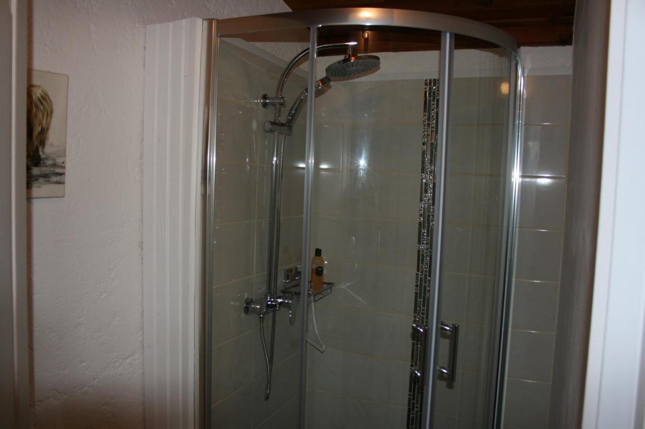 The Petite Chalet Chambre D'Hotes L'Isle-Jourdain  Esterno foto