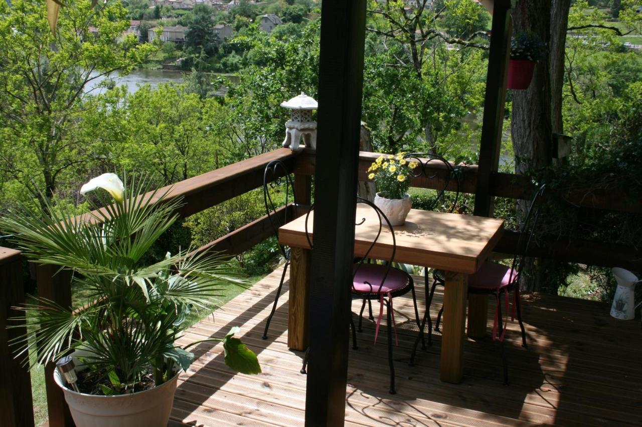 The Petite Chalet Chambre D'Hotes L'Isle-Jourdain  Esterno foto